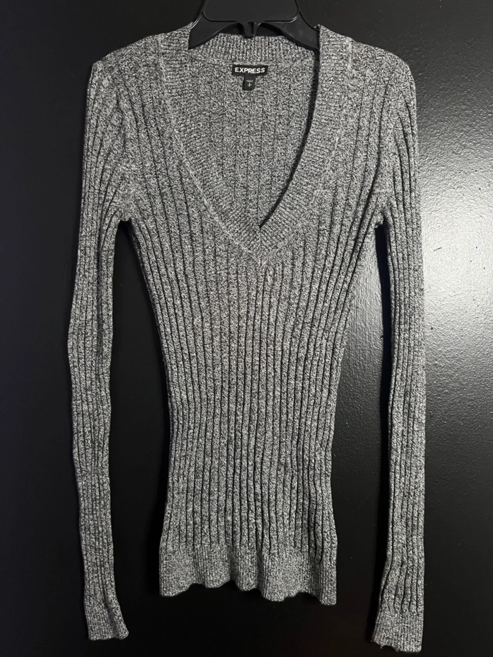 Express Women's Heathered Gray Ribbed Deep V-Neck Sweater - Picture 1 of 4